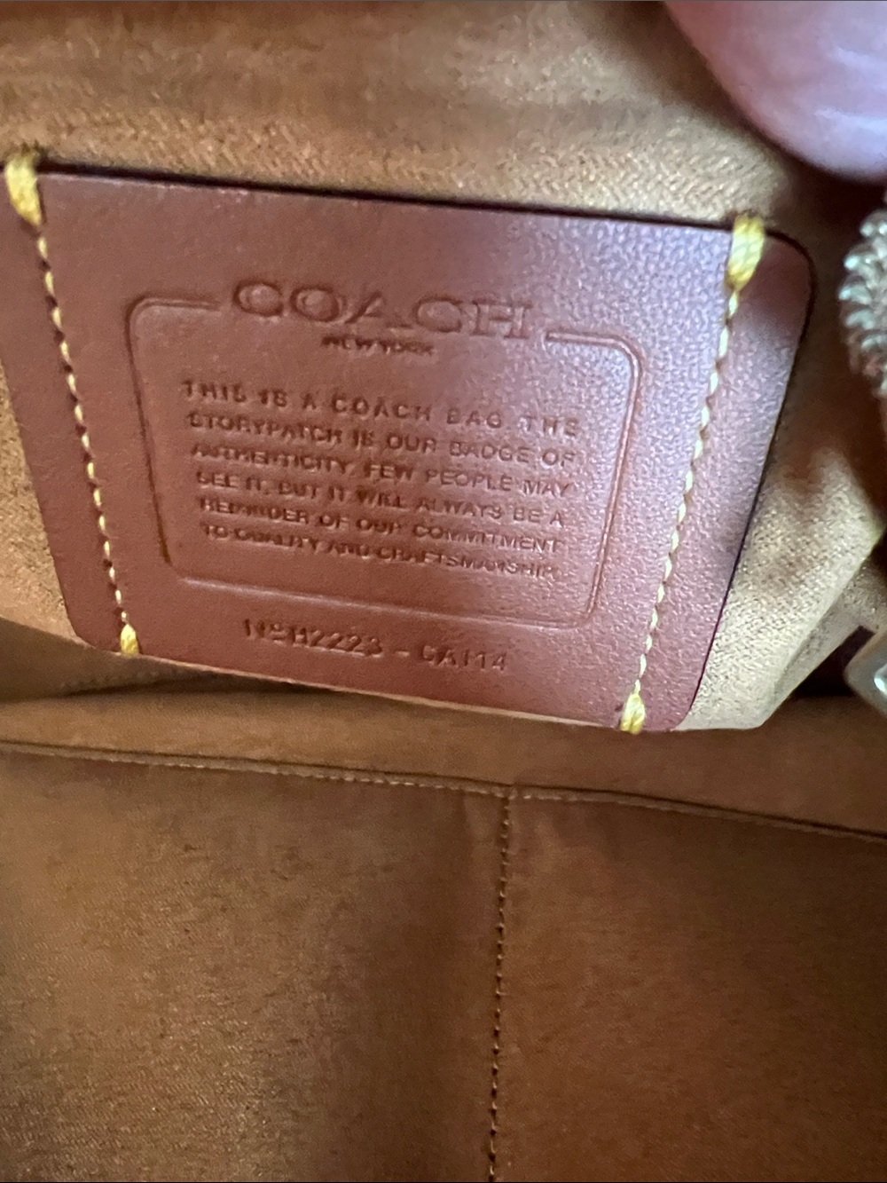 Coach Black Leather Shoulder Tote with Gold 'C' Hardware - Picture 8 of 9